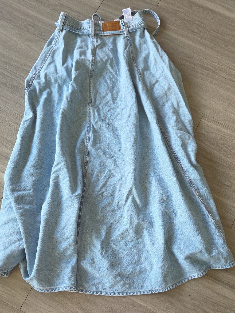 NWOT Levi's Xlong Light Wash Denim Skirt. Size 24. - Picture 8 of 13